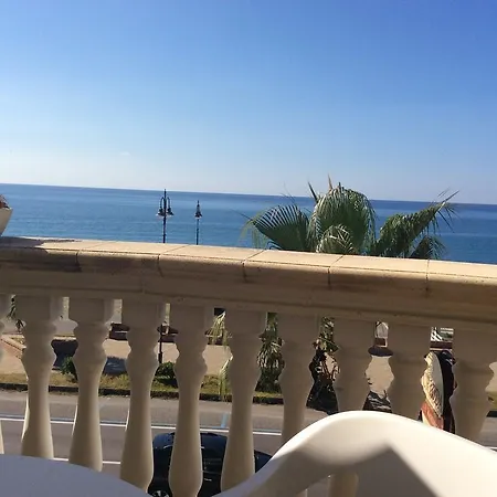 Cridda & Restaurant Hotel 3*