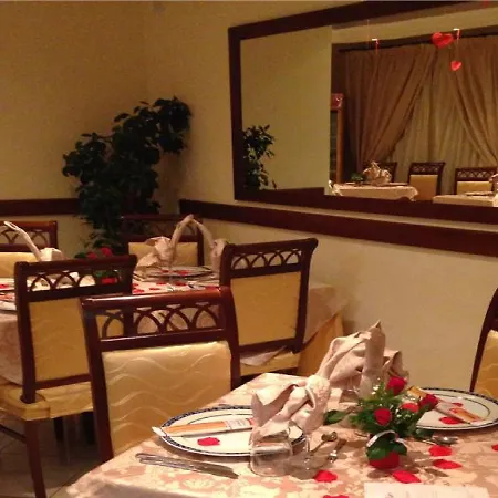 Cridda & Restaurant Szálloda