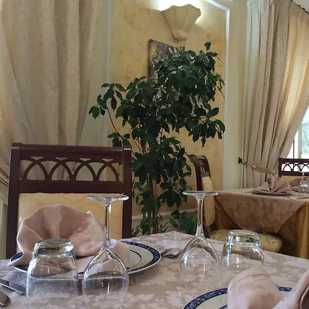 Cridda & Restaurant 3*