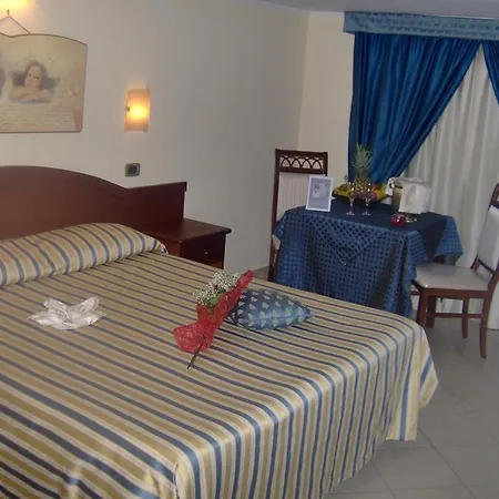 Cridda & Restaurant Hotel 3*