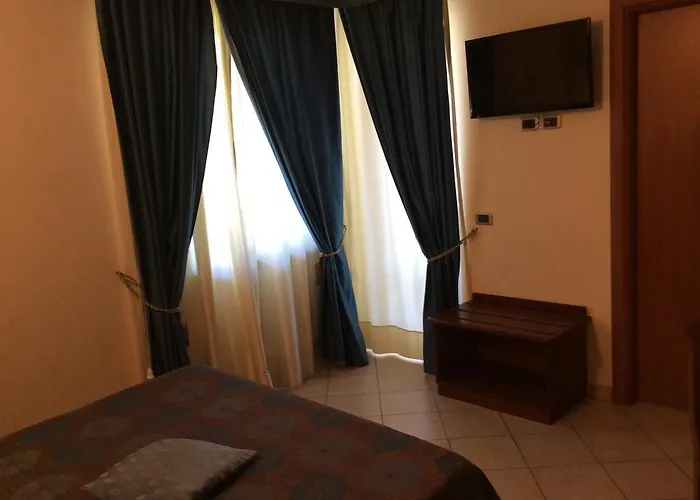 克里达酒店及餐厅 3* 吉泽利亚