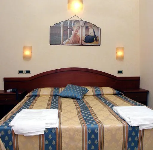 克里达酒店及餐厅